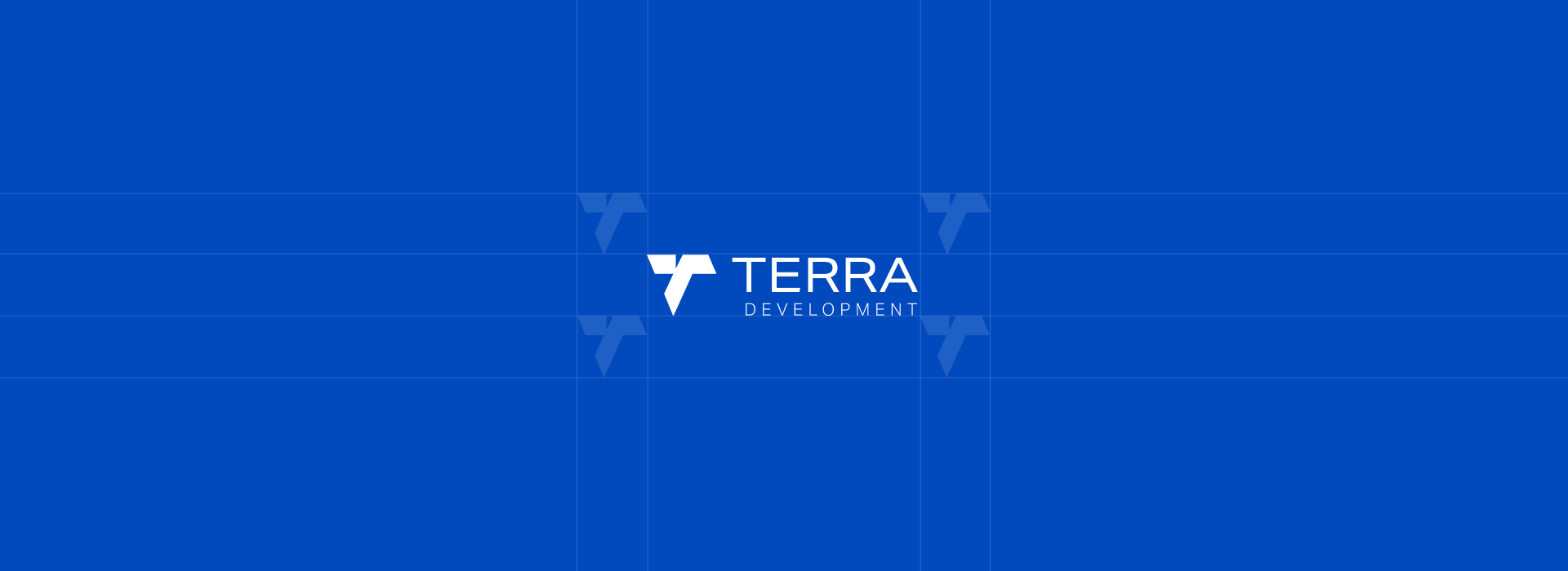Nowe logo Terra Development na niebieskim tle z siatką konstrukcyjną